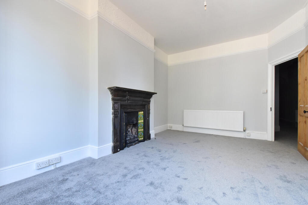 Apartment in London - View 3