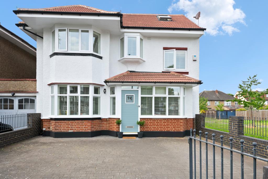 Main image of property: Boston Gardens, Hanwell, London, W7 2AN