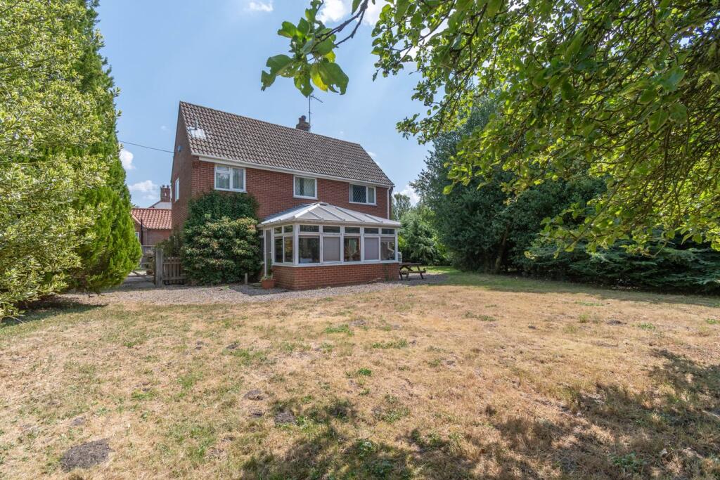 Main image of property: The Street, Sculthorpe, NR21