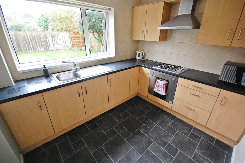 Wolsingham Drive, Newton Hall, Durham, DH1 photo 4