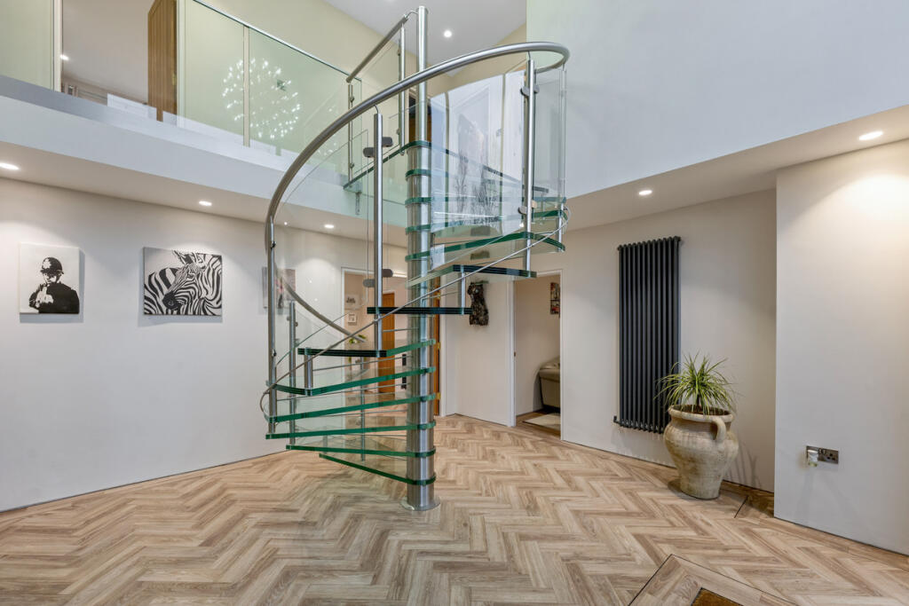 8, Gilt Hill, Kimberley, Nottingham, NG16 photo 3
