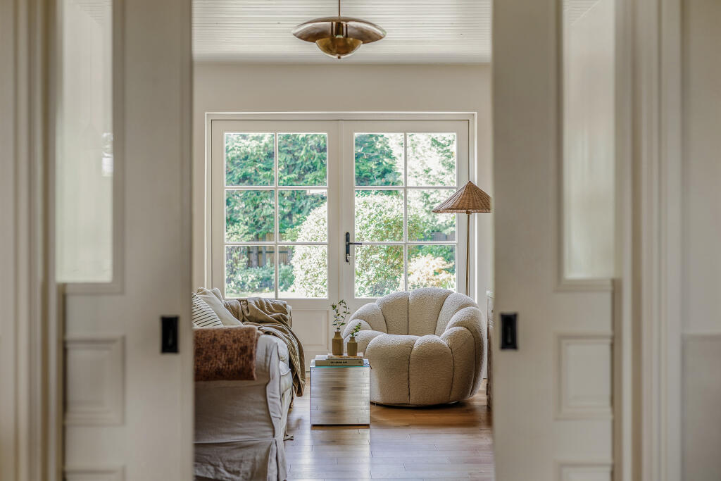 Main image of property: Guildford Road, West End, GU24