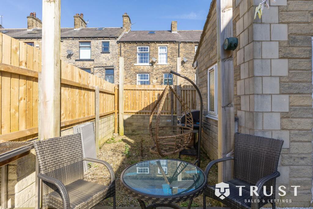 Additional image 33 of Wroe Place, Wyke, Bradford, BD12 8AB