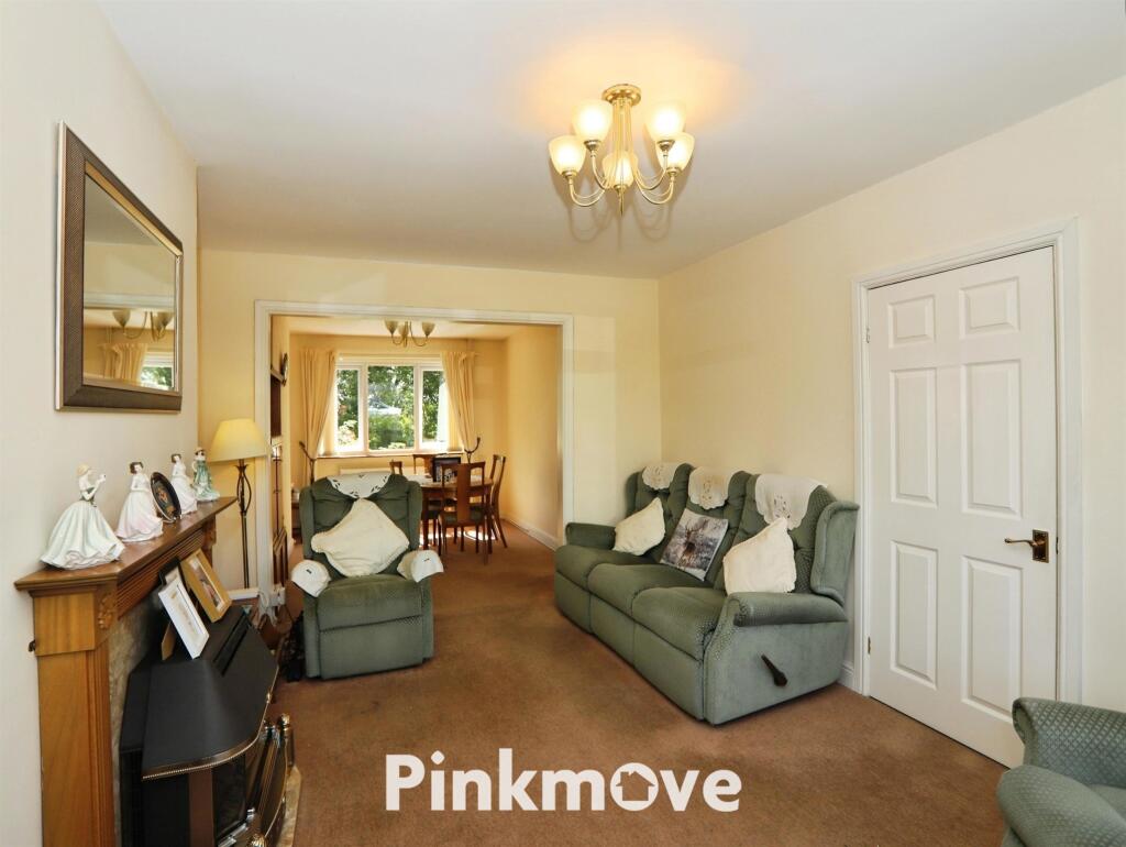 House in Newport, Ladyhill, Alway - More