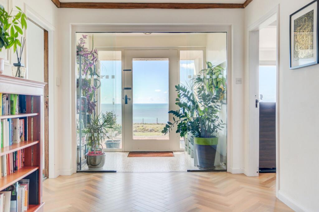 House in Brighton - View 5