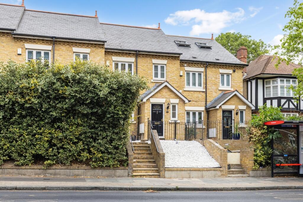 Main image of property: Lordship Lane London SE22