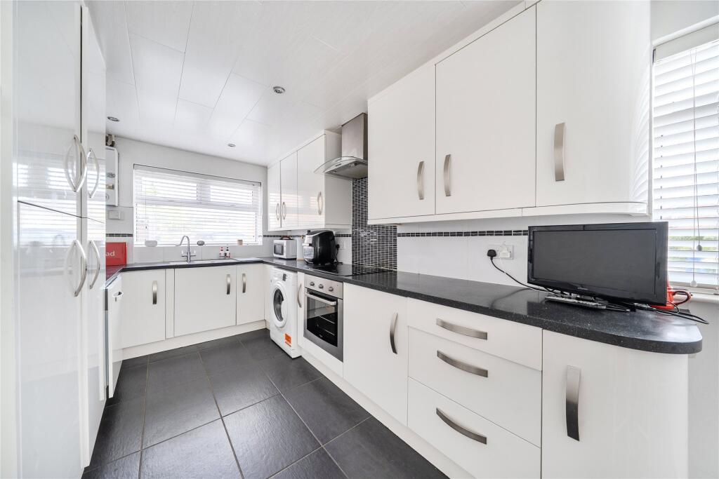 House in Ampthill, Central Bedfordshire - View 4