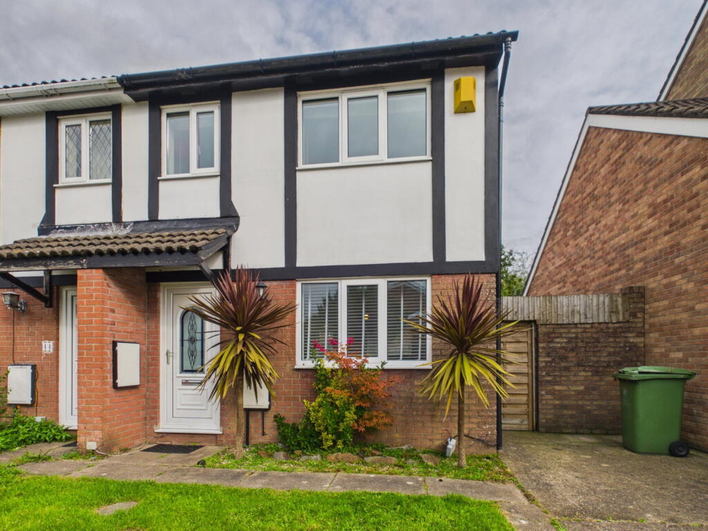 3-bed semi-detached on Traherne Drive, Cardiff, CF5 4UL, £285,000