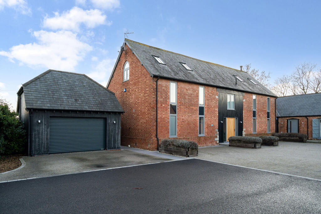 Main image of property: Charlecote Barns, Charlecote, CV35