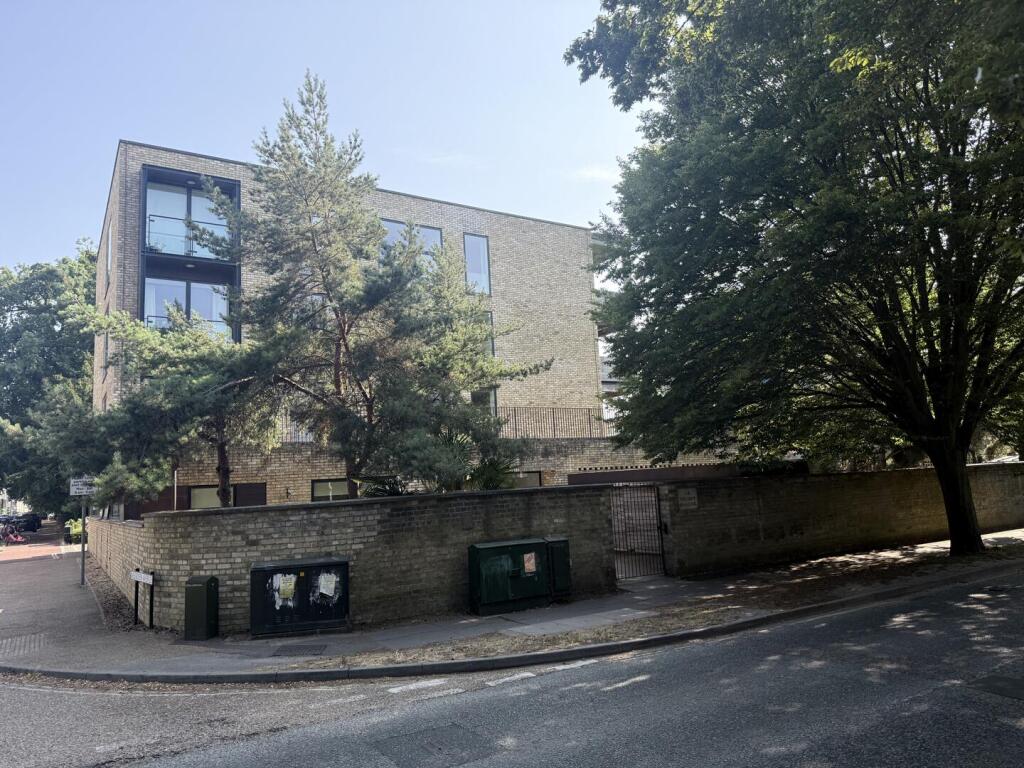 Main image of property: Brooklands Avenue, Cambridge