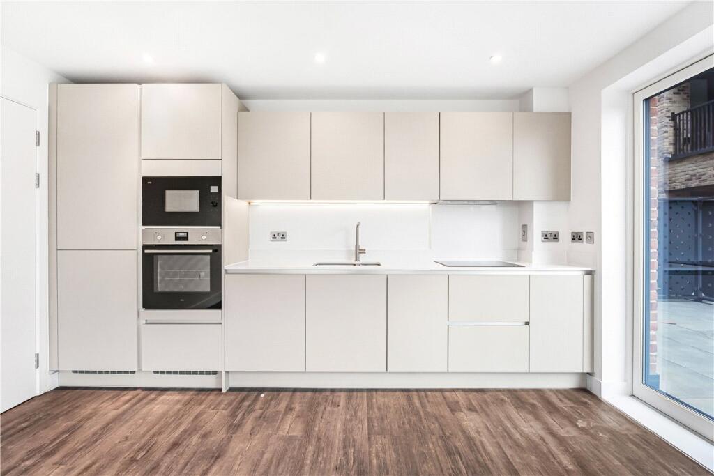 Main image of property: Shillingford House, Munda Way, Oxford, OX2