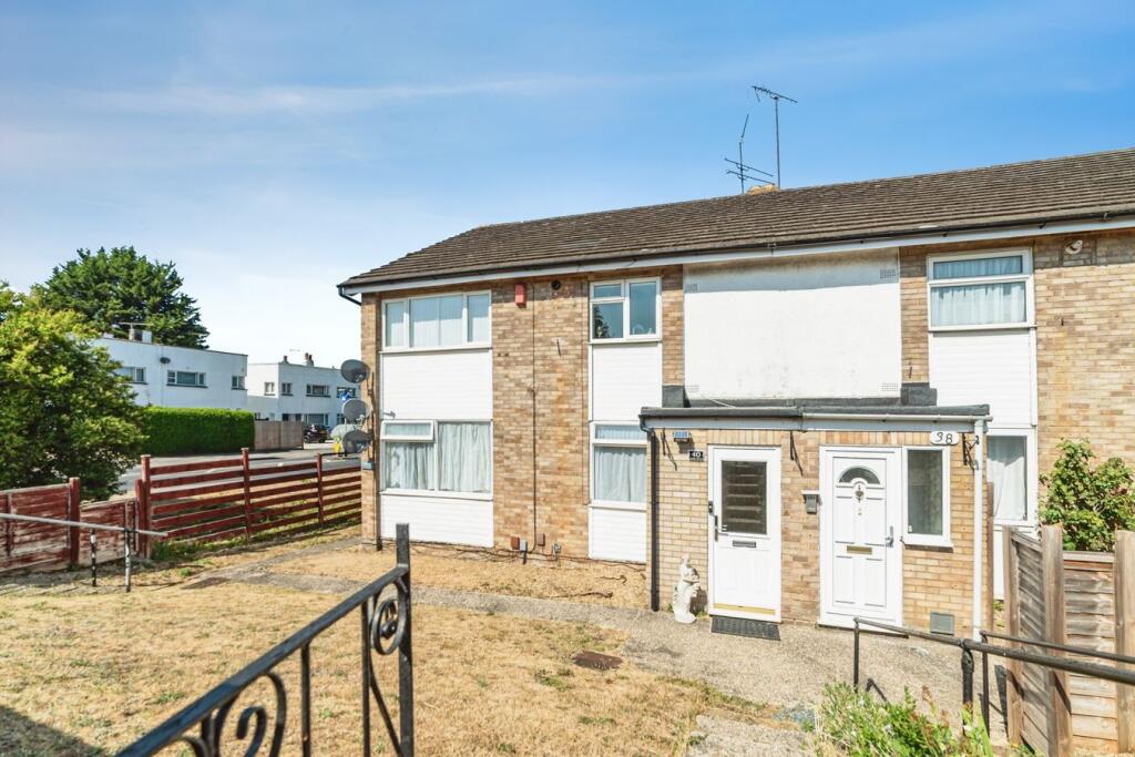 Main image of property: Links Drive, Tilehurst, Reading, RG30