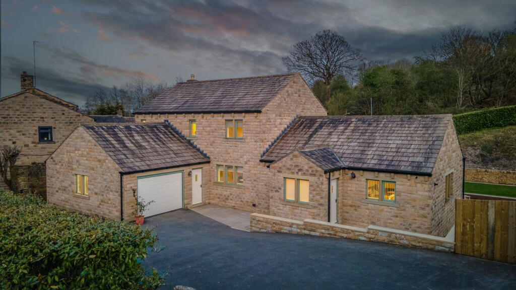 4-bed detached on 186, Church Lane, Birstall, WF17, £700,000