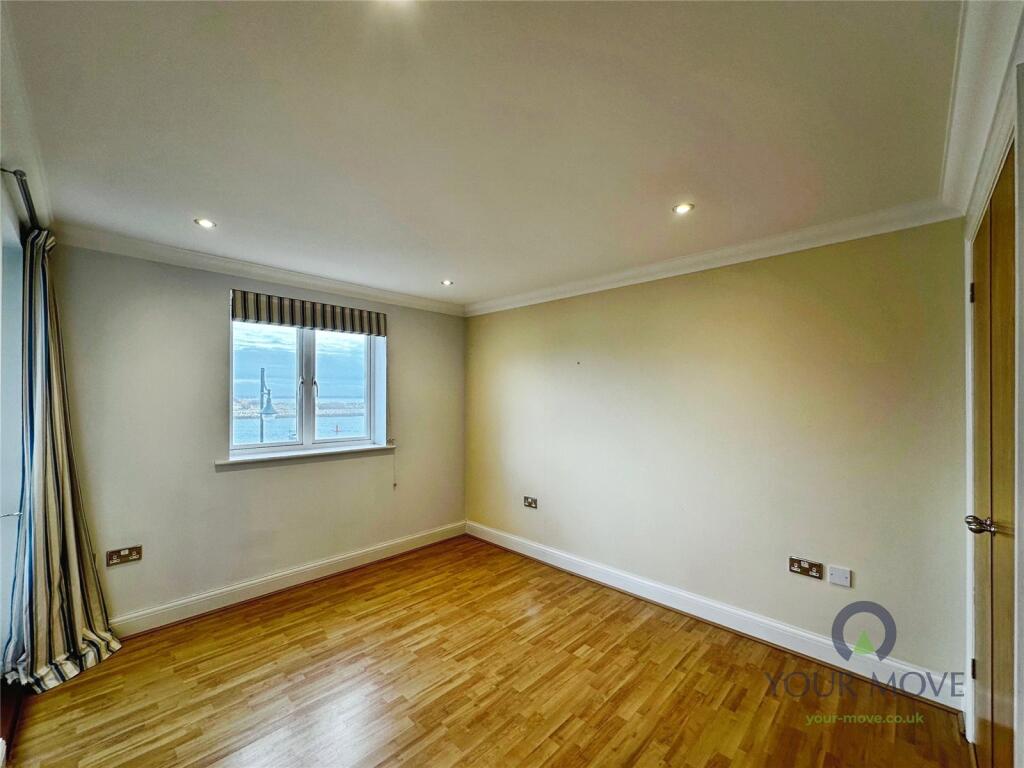 Apartment in Eastbourne, East Sussex - View 4