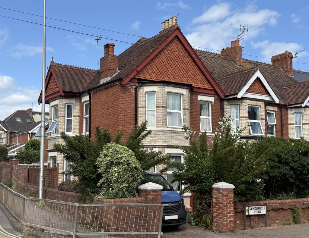 4-bed terraced on Lyndhurst Road, Exmouth, £400,000