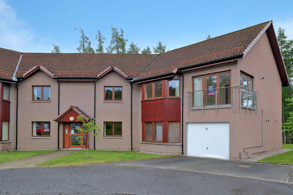 Apartment in Inchmarlo, East Mains - View 4