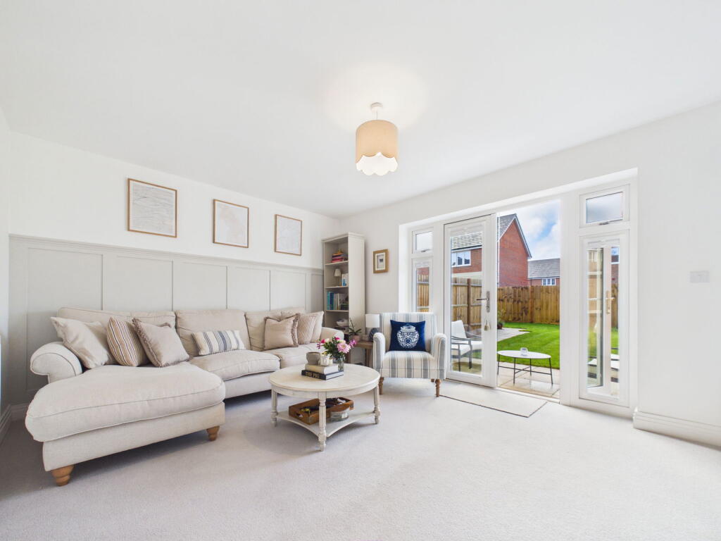 Main image of property: Goldcrest Row, Finchampstead, RG40