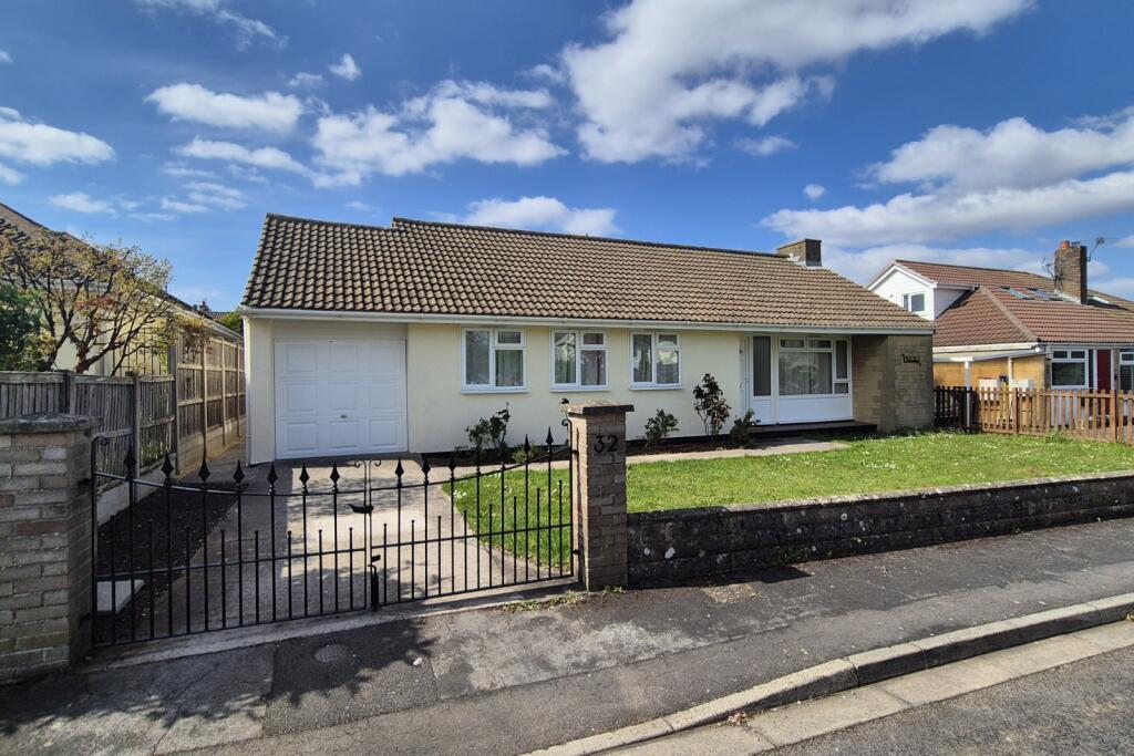 Main image of property: Thackeray Avenue, Clevedon, North Somerset, BS21