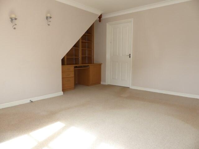 House in Cardiff, Llanharan - View 4