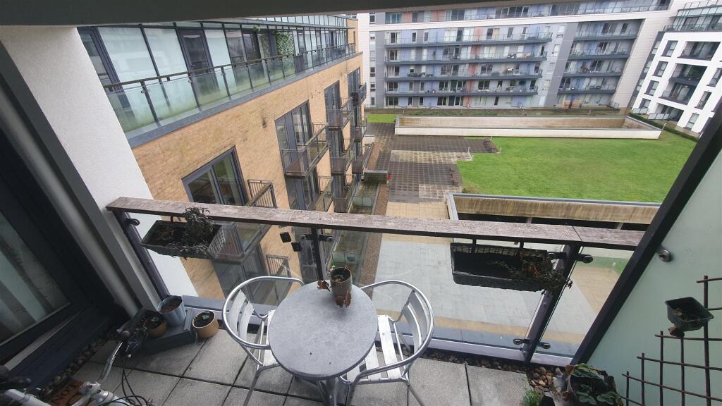 Apartment in Cardiff Bay (Ref.10000), Grangetown - View 5