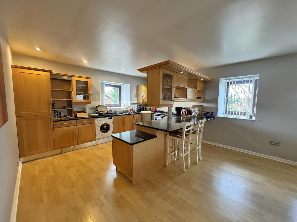 1 Kingsway photo 4