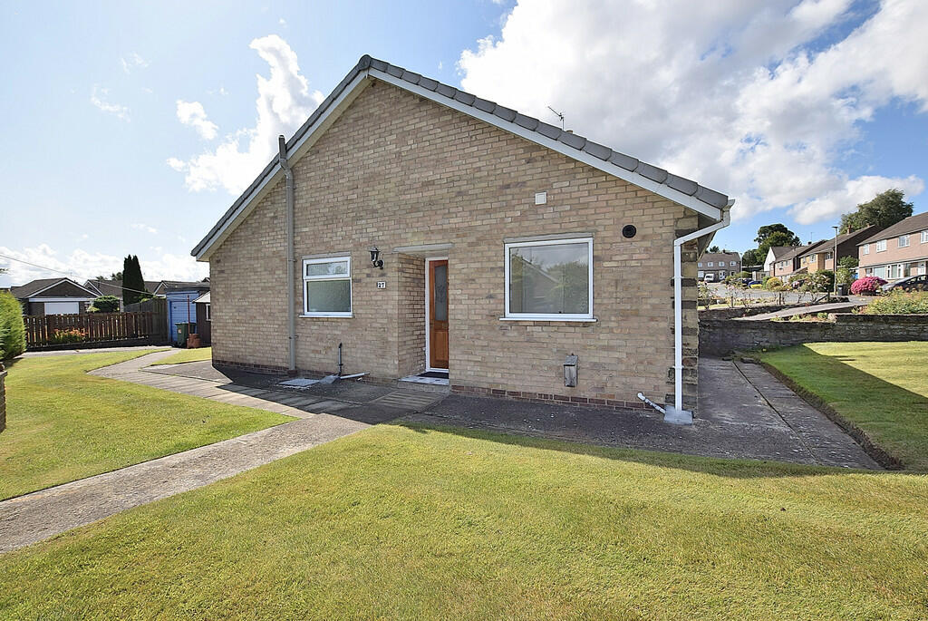 Whitefields Drive, Richmond photo 2
