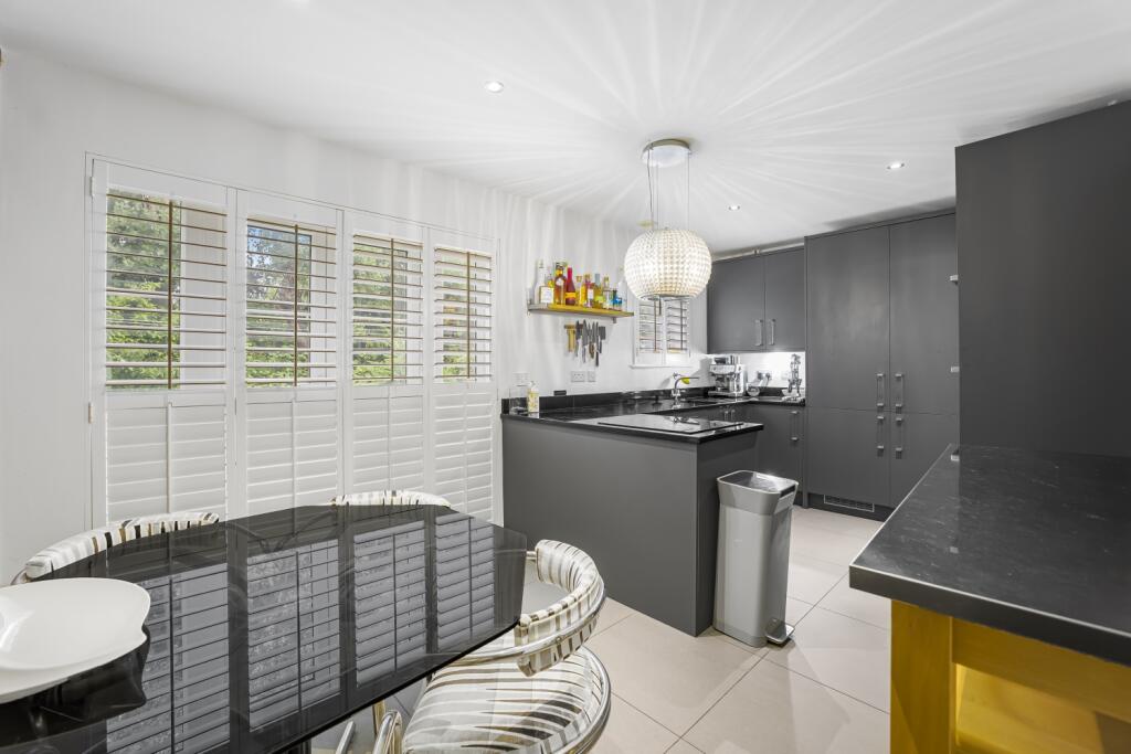House in Sheffield, South Yorkshire - View 4