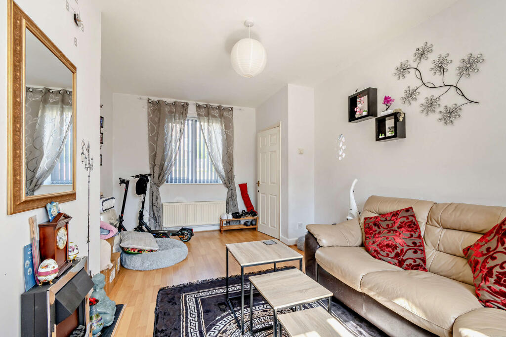 Southey Hall Road, Sheffield, S5 photo 4