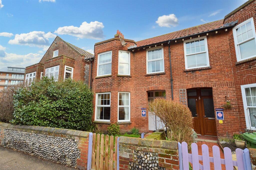 4-bed terraced on Augusta Street, Sheringham, £440,000