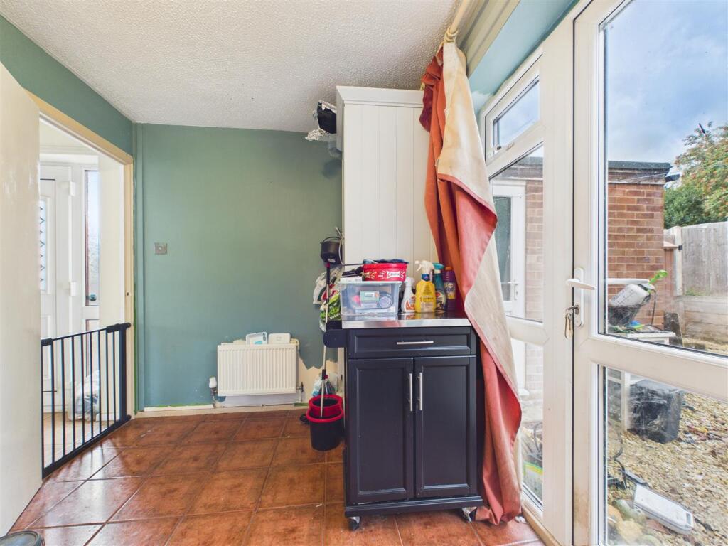 House in Worcester - View 5