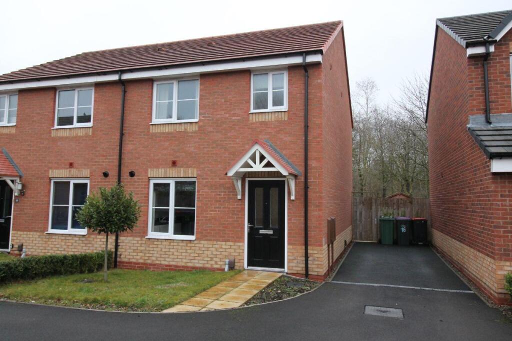 Main image of property: 16 The Horseshoes