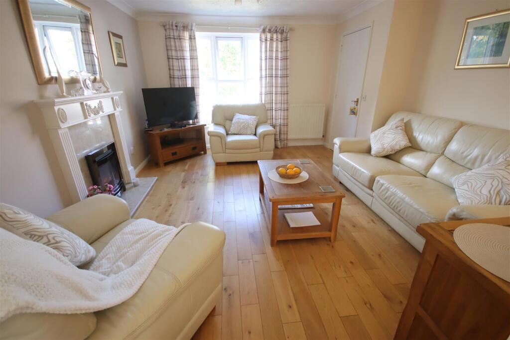 House in Swindon - View 5