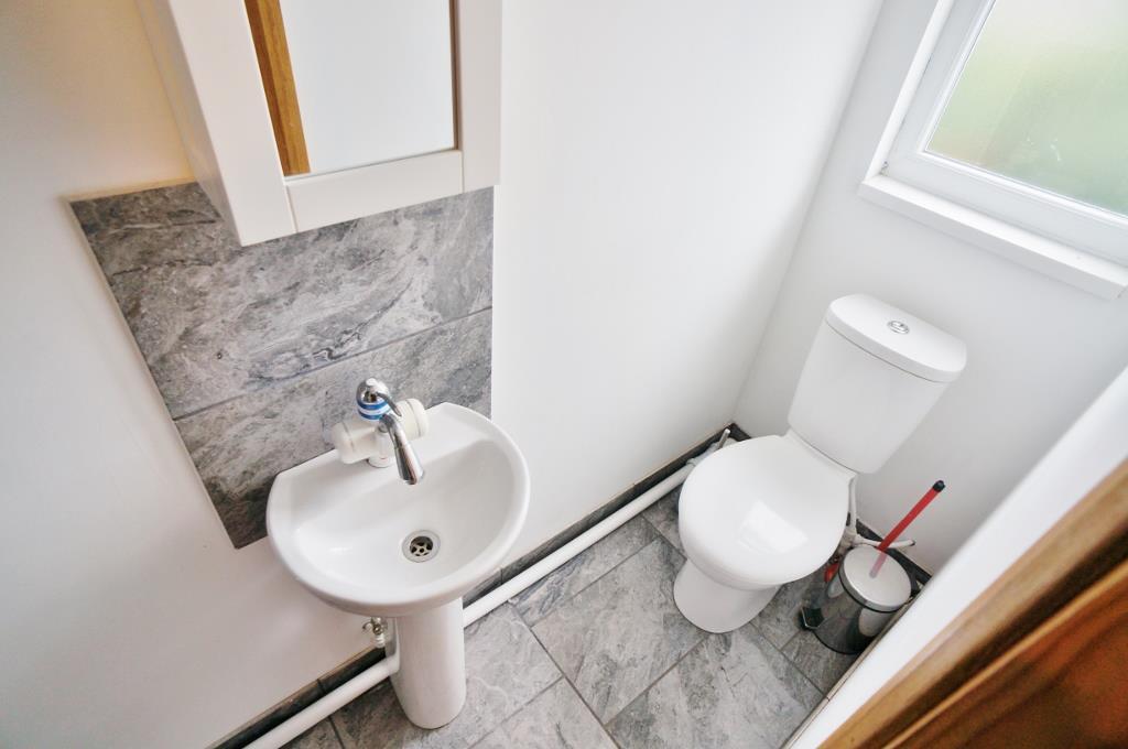 Apartment in Wakefield - More