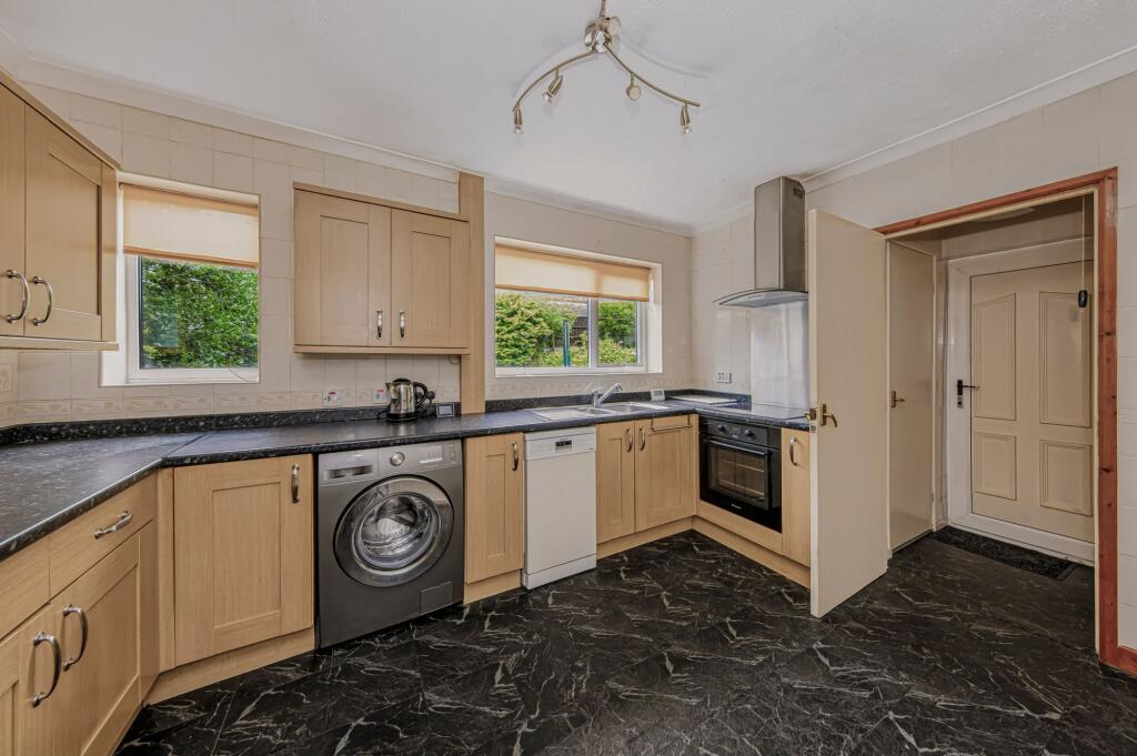 House in Stoke-on-Trent - View 5