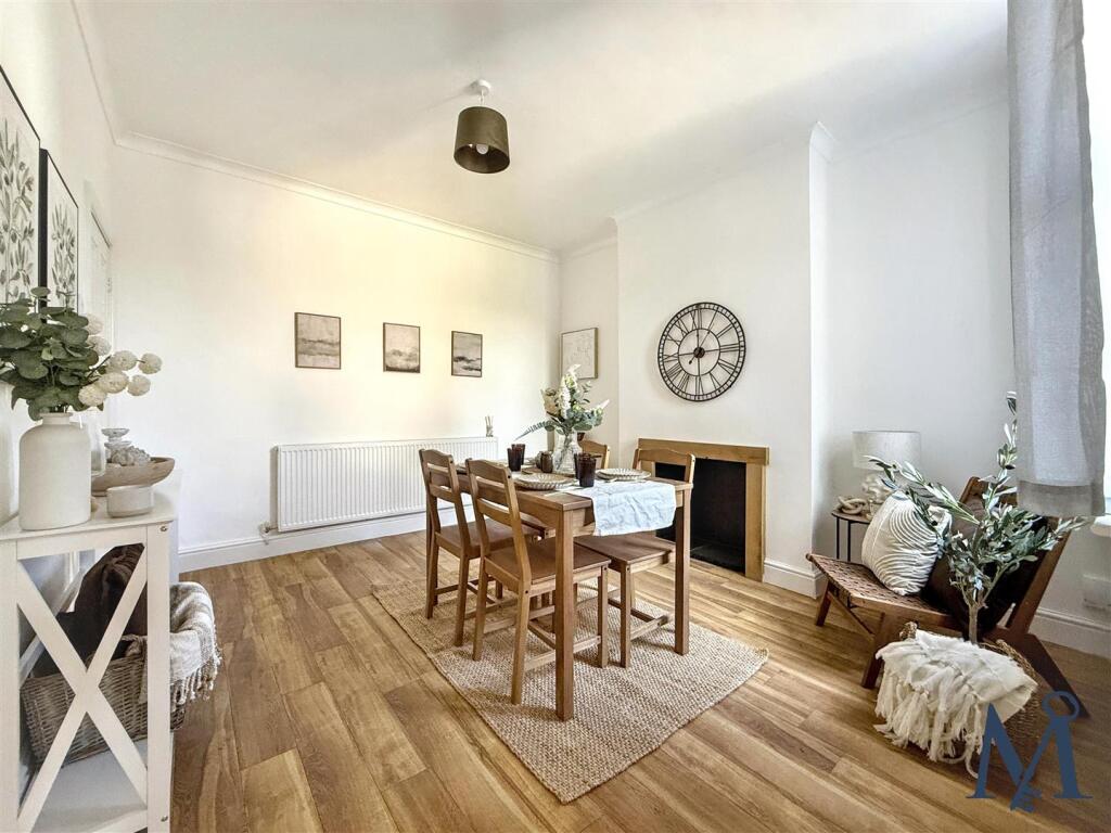 House in Leicester - More