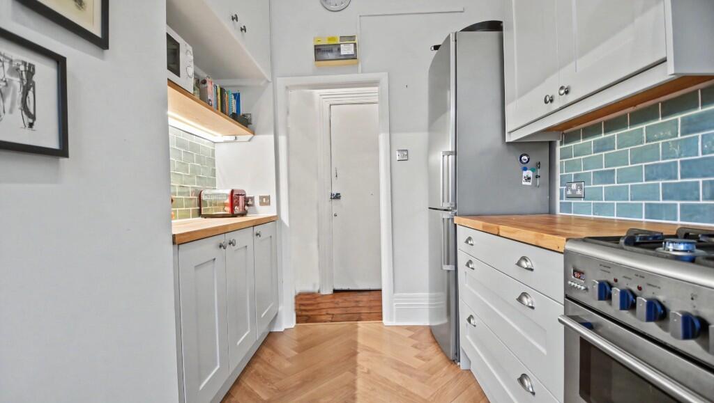 Lady Margaret Road, Kentish Town, London, NW5 photo 4