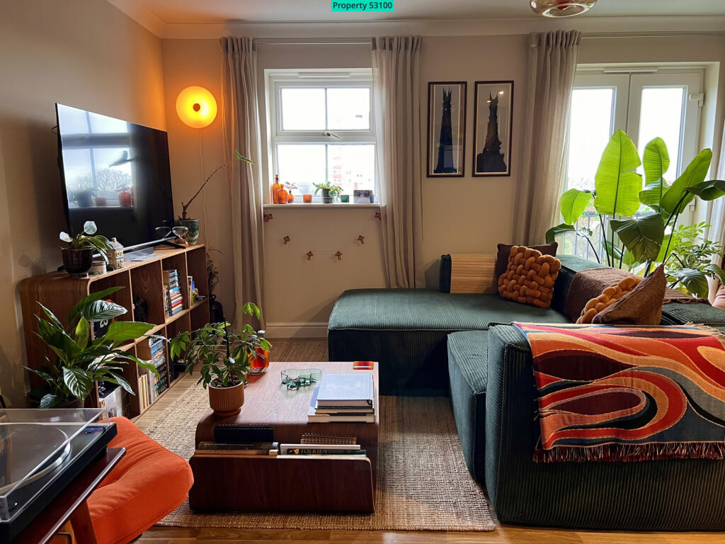 Main image of property: Swinnow Close, Leeds, LS13 4NF