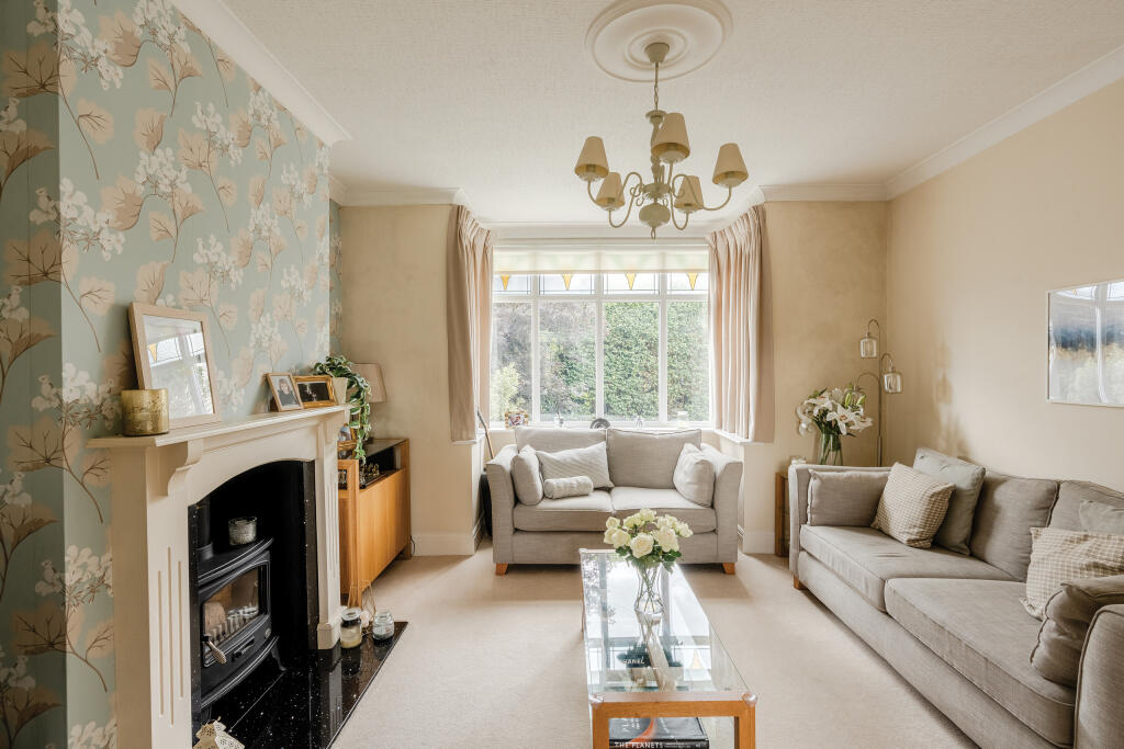 House in Bristol, Southmead - More