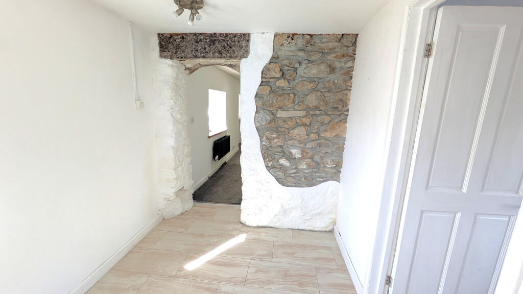 House in Plymouth - View 5