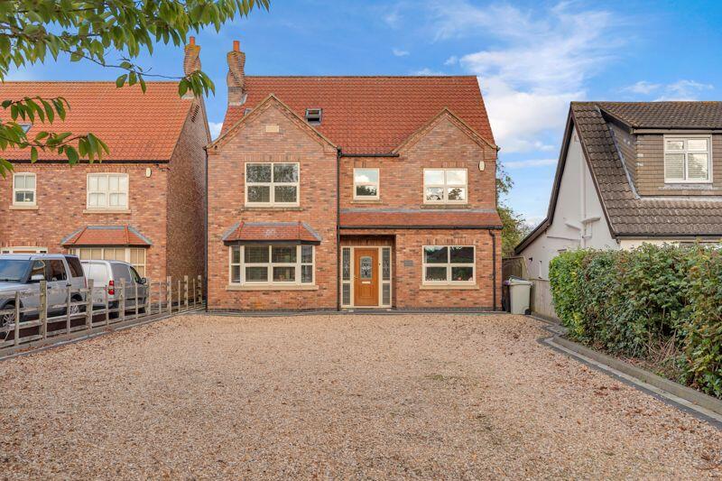 5-bed detached on Tetney Lane, Holton-Le-Clay, £499,000