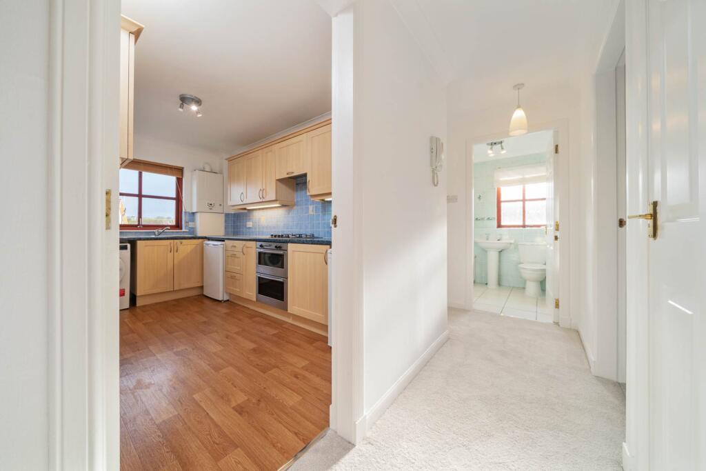 Apartment in Bridge of Weir, Renfrewshire - View 5