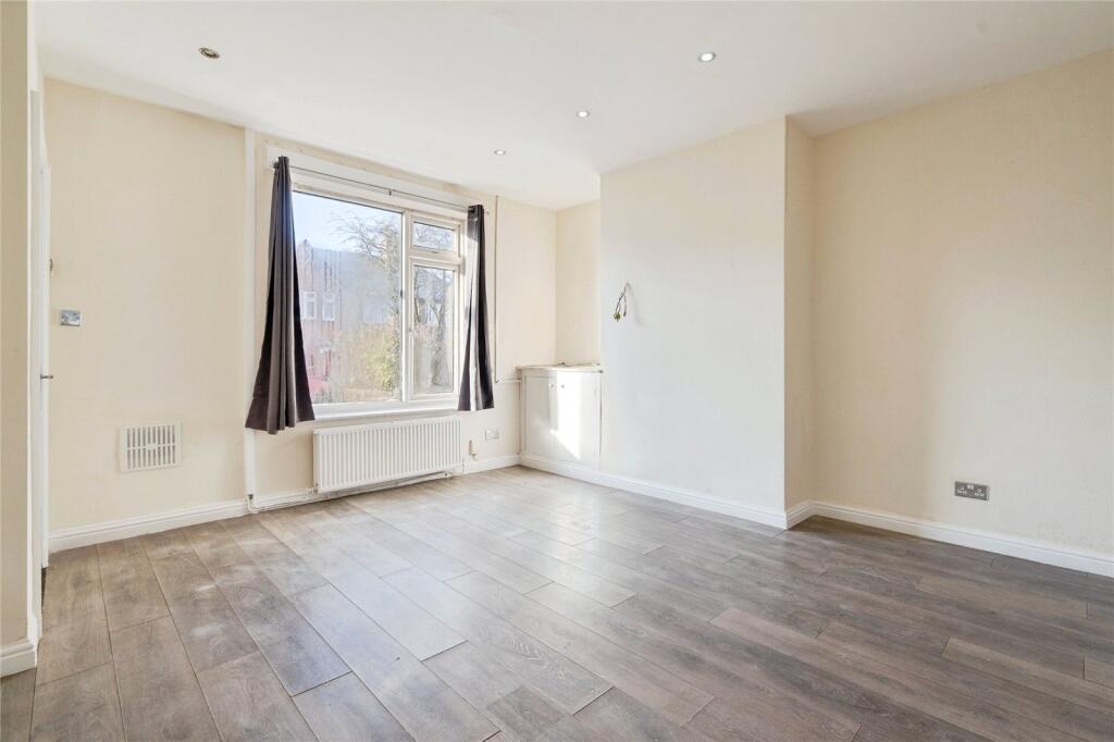 Varley Road, Bolton, Greater Manchester, BL3 photo 2