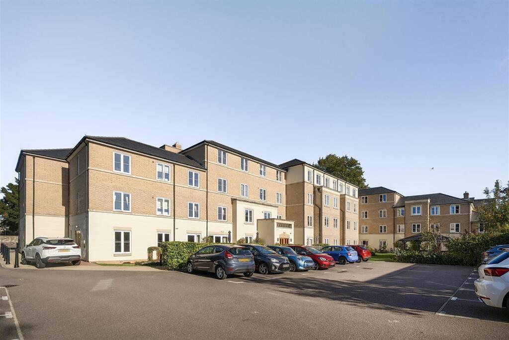 2-bed house on Chelmer Lodge, Chelmsford, £310,000
