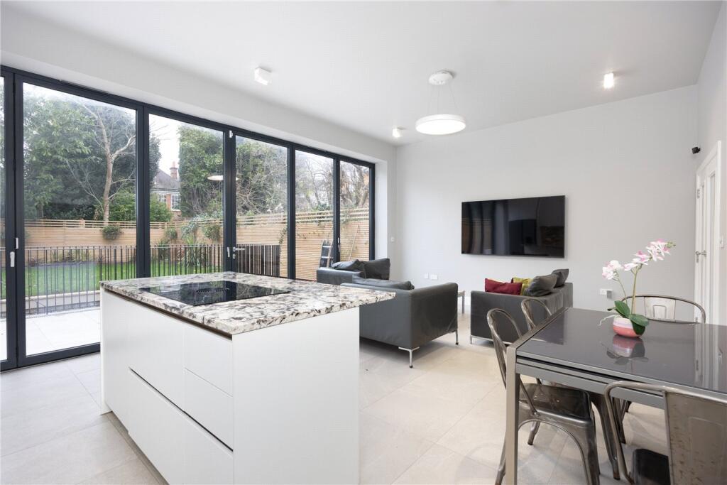 Woodborough Road, London, SW15 photo 4