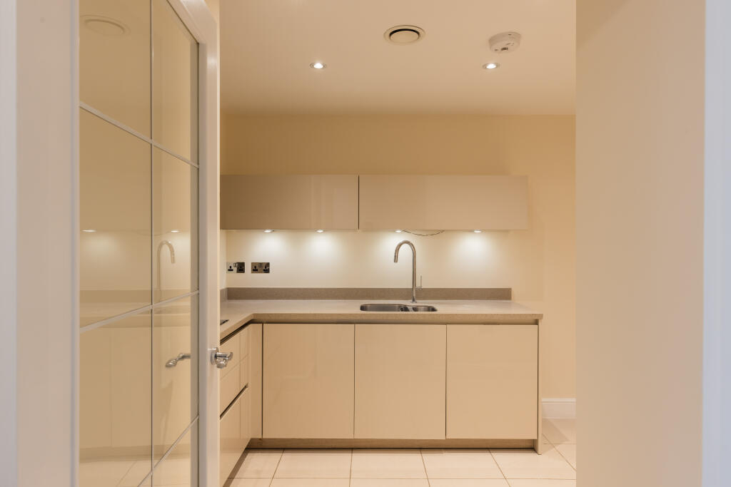 Templeton Road, RG17 - View 6