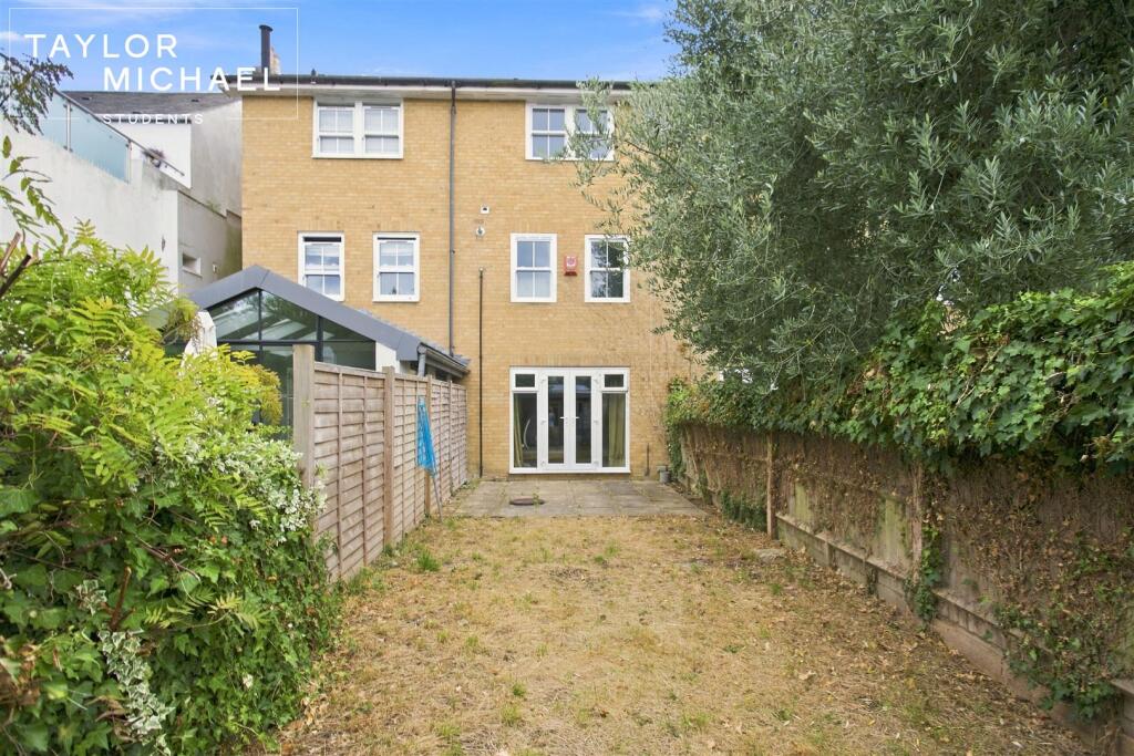 Property photo 11