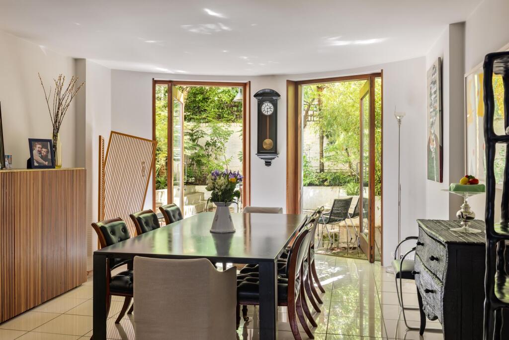 Main image of property: Regents Park Road, London, NW1