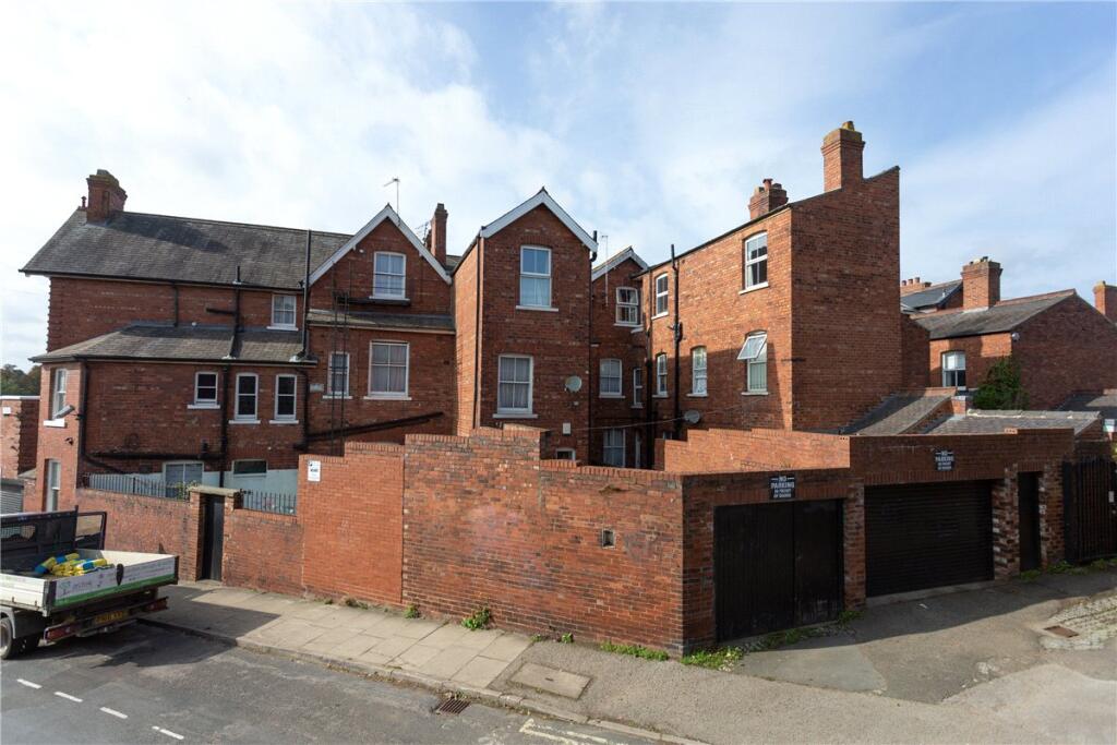 House in York - View 5