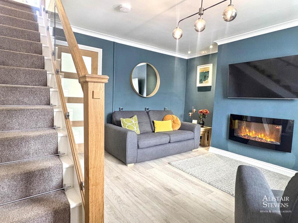 House in Oldham, Greater Manchester - View 2
