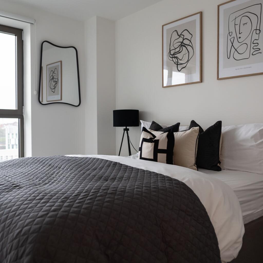 Apartment in Oldham - View 4